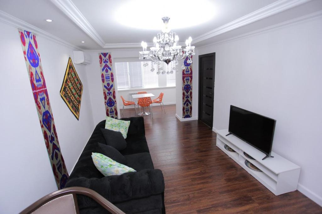 Overlooking Registan Square Luxury 2 Bedrooms Apartment サマルカンド エクステリア 写真